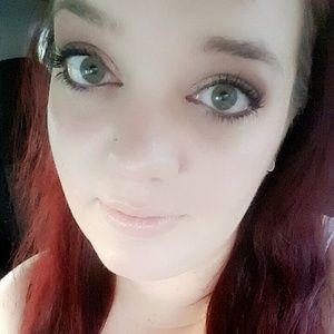 Meet your Posher, Alissa